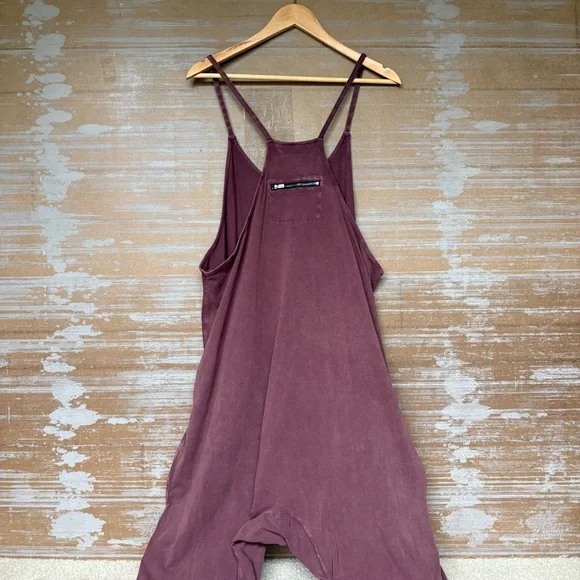 Free People Movement Hot Shot Onesie Maroon Oversized Stretch Womens L - Picture 5 of 6